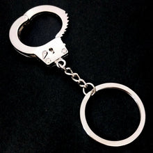 Laden Sie das Bild in den Galerie-Viewer, Creative gift car metal keychain turbo gear hub pendant brake disc shock absorber Pendant - KTStechnixx