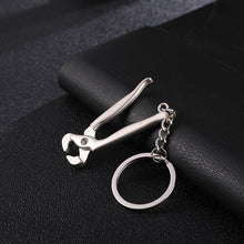 Laden Sie das Bild in den Galerie-Viewer, Creative gift car metal keychain turbo gear hub pendant brake disc shock absorber Pendant - KTStechnixx