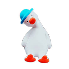 Laden Sie das Bild in den Galerie-Viewer, Car car aromatherapy cartoon refueling duck out of the wind, aromatherapy car, decorative creative ornament decoration - KTStechnixx